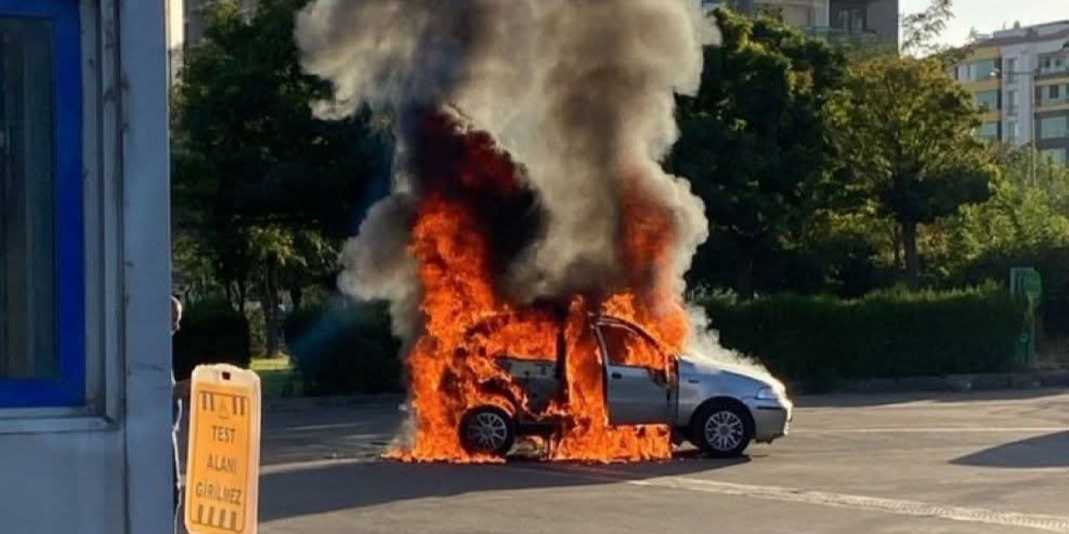 Muayeneden Geçmeyen Aracını Ateşe Verdi